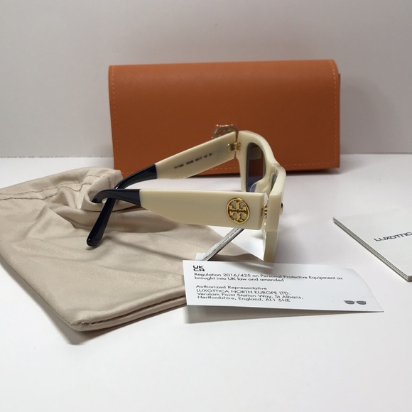 New Authentic Tory Burch TY7169U Sunglasses – Navy/Ivory Vintage Stripes main image 4